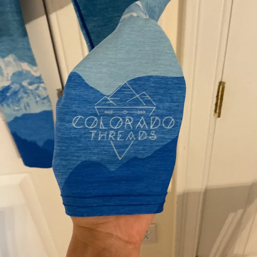 Colorado Threads St Mary’s Mountain Landscape Yoga Pants - Picture 4 of 5
